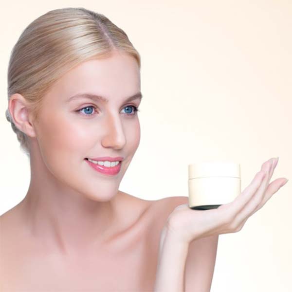 Cosmetici per la cura della pelle del viso