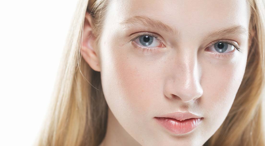 5 errori nella cura della pelle che portano all'acne